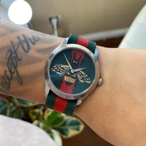 Unisex Gucci watch.